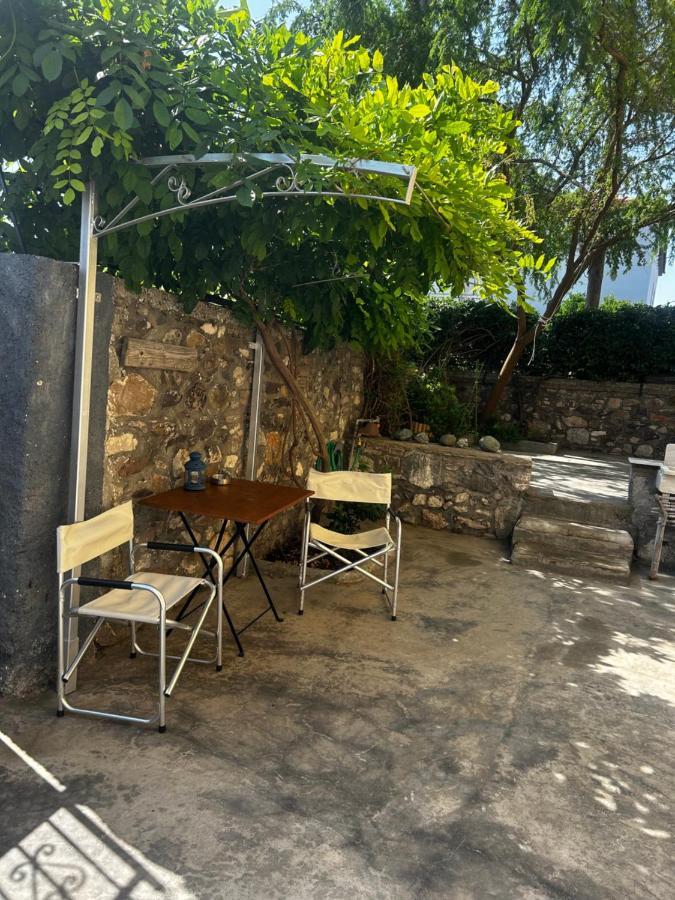 Appartamento Studio In Old Town Of Mytilíni Esterno foto